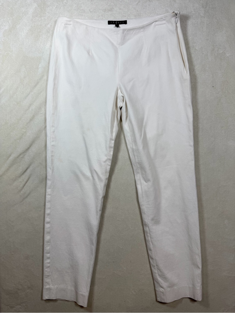 Theory Size 4 Classic White Straight-Leg Women's Pants Capris Chic Preppy